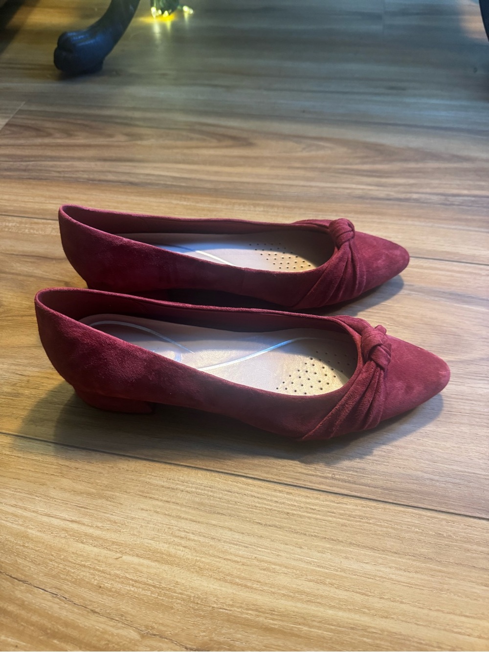 Easy Spirit Burgundy Suede Knot-Accent Pointed-Toe Flats